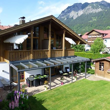 Engels Landhaus Oberstdorf Buitenkant foto
