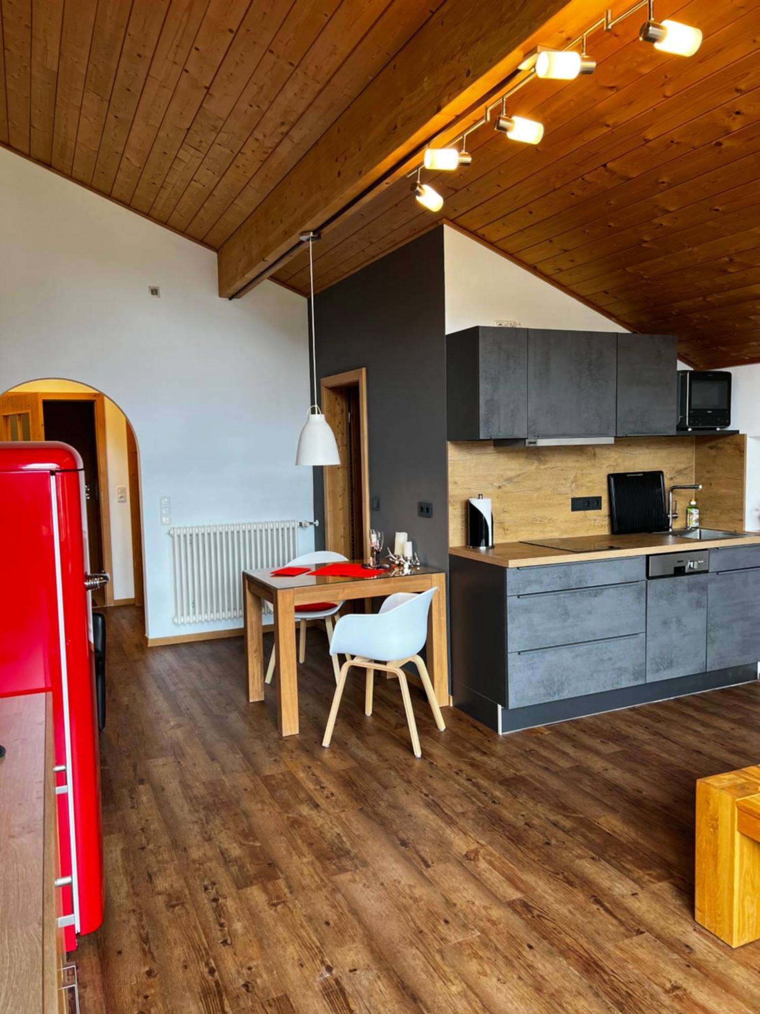 Engels Landhaus Oberstdorf Buitenkant foto