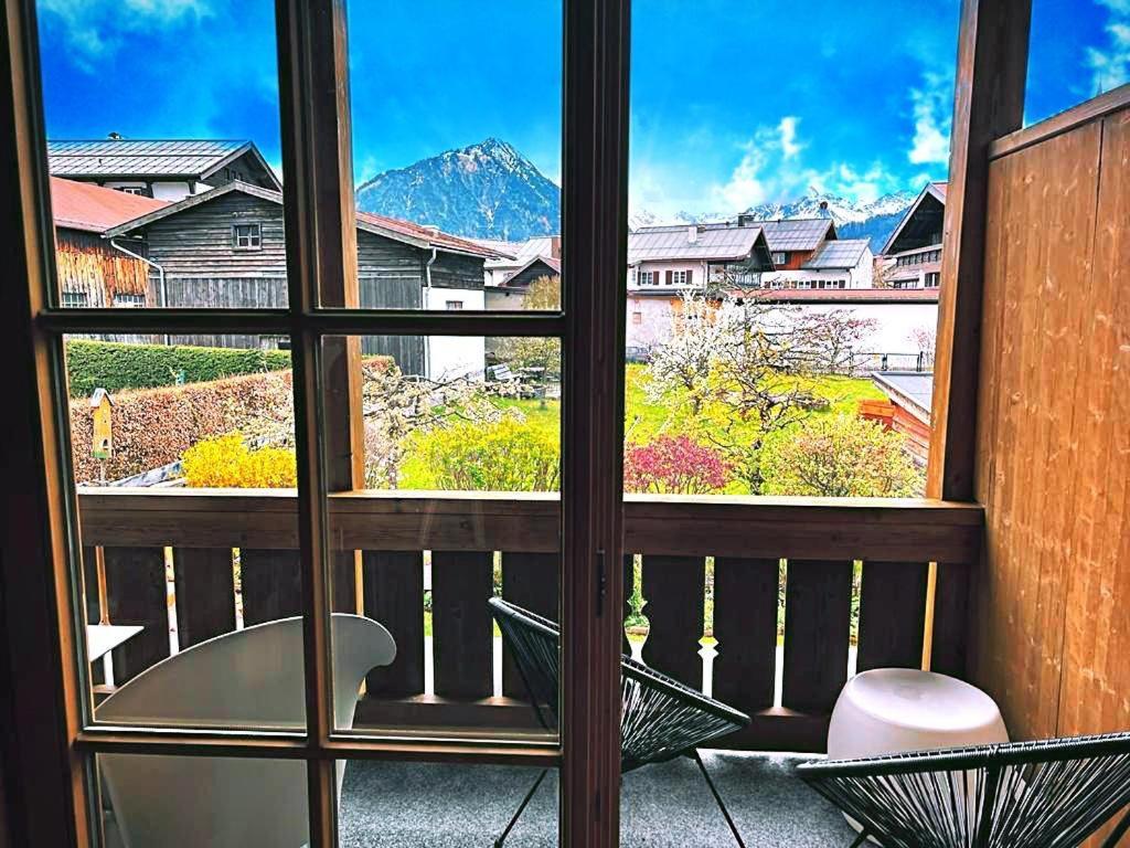 Engels Landhaus Oberstdorf Buitenkant foto